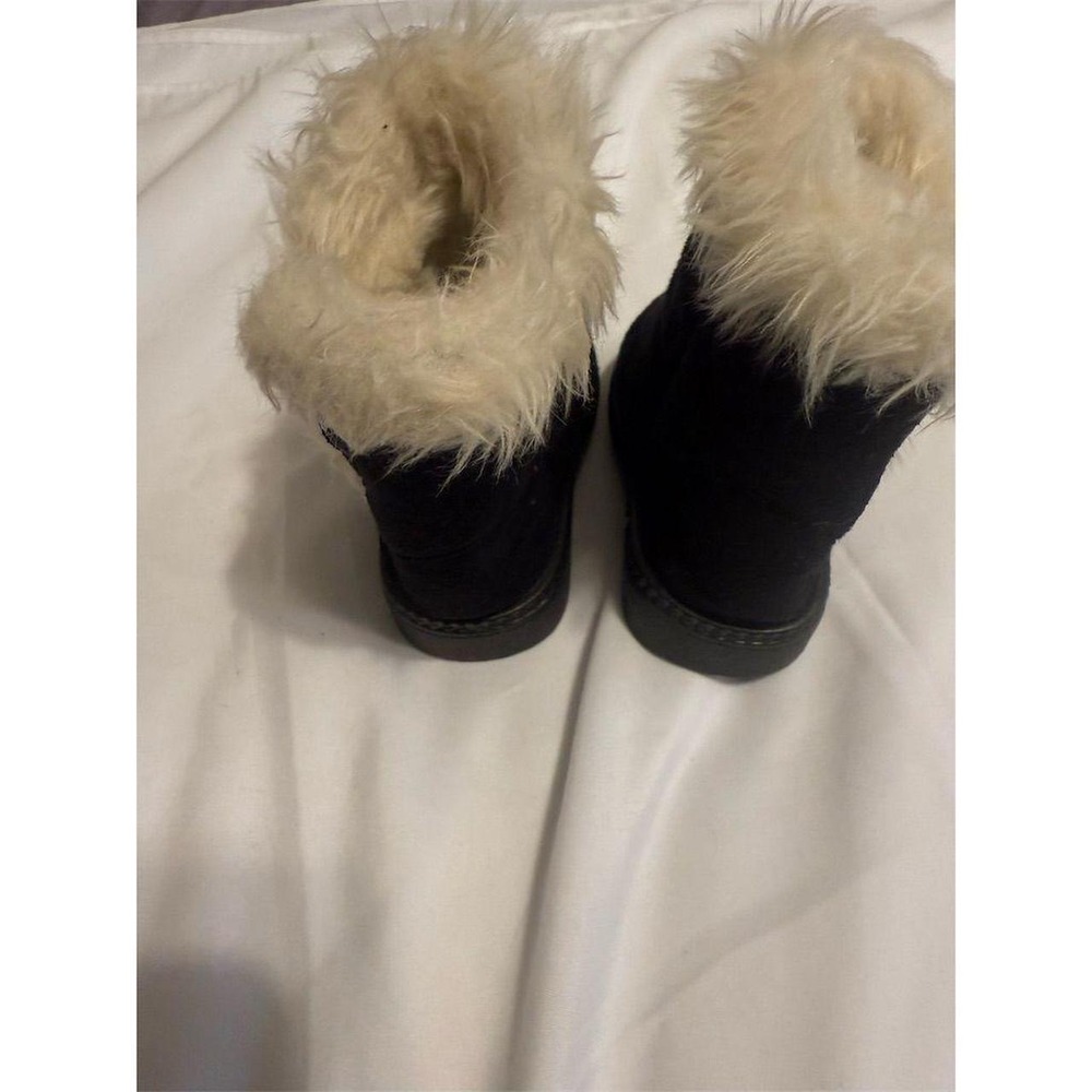 Infant size 4 black boot white faux fur - Picture 5 of 7